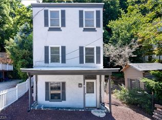 164 S Main St, Lambertville, NJ 08530