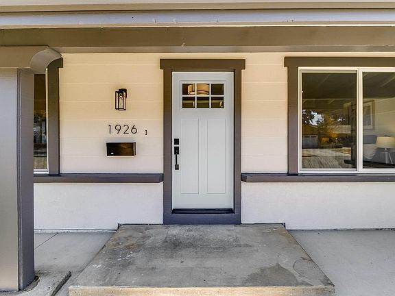 3rd image of 1926 Neptune Rd