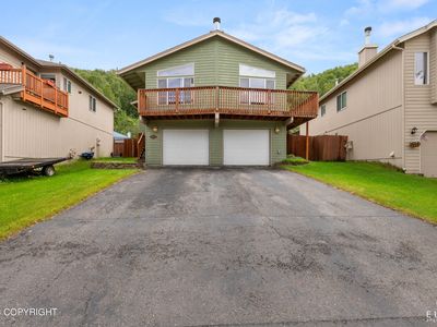 17837 Beaujolais Dr, Eagle River, AK, 99577