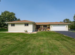 2739 Brookview Rd, Muscatine, IA 52761