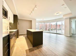 2525 Bathurst St #306, Toronto, ON M6B 2Y9