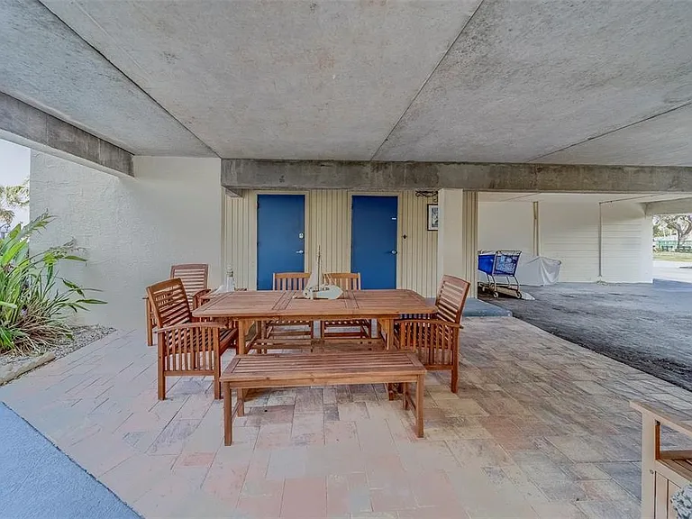 11650 Capri Cir S #105 — Photo 42