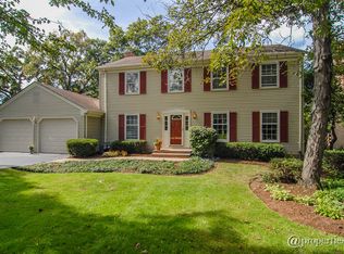 540 Westwood Dr, Barrington, IL 60010