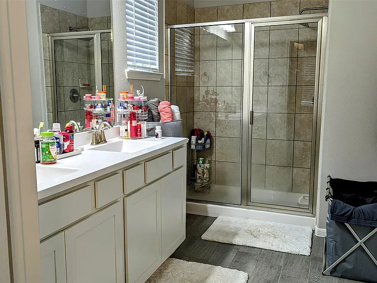 2125 Windy Grove Dr — Photo 8