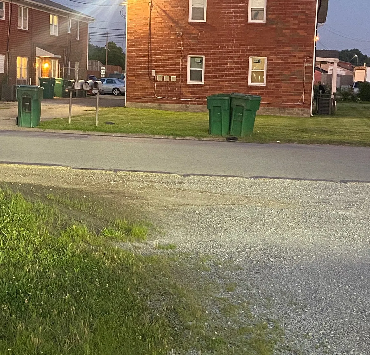 2 bed, 1000 sqft, $1,000 — Photo 1