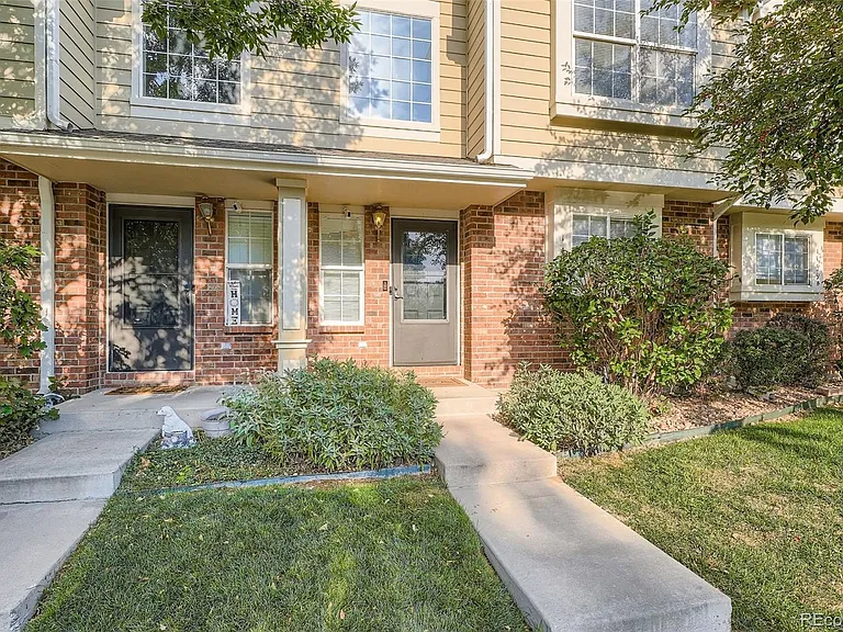 1159 S Waco St #C — Photo 2