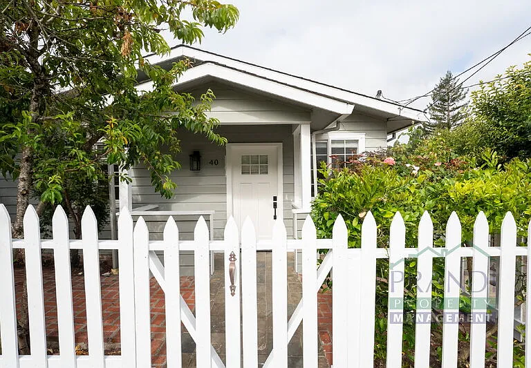 40 Pleasant Ln — Photo 3