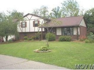 1017 Lakeview Dr, Beverly, OH