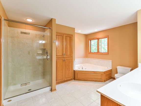 4th image of 10749 Sanctuary Dr NE