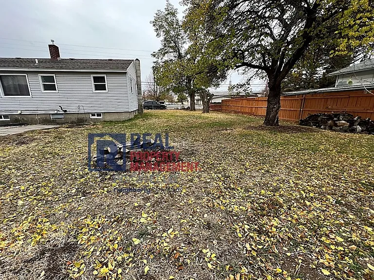 1154 W Eldredge Rd — Photo 33
