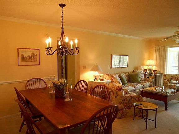 3rd image of 820 Wexford Blvd #820