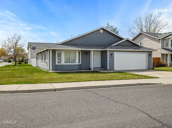 612 Columbus Ave, Moxee, WA 98936