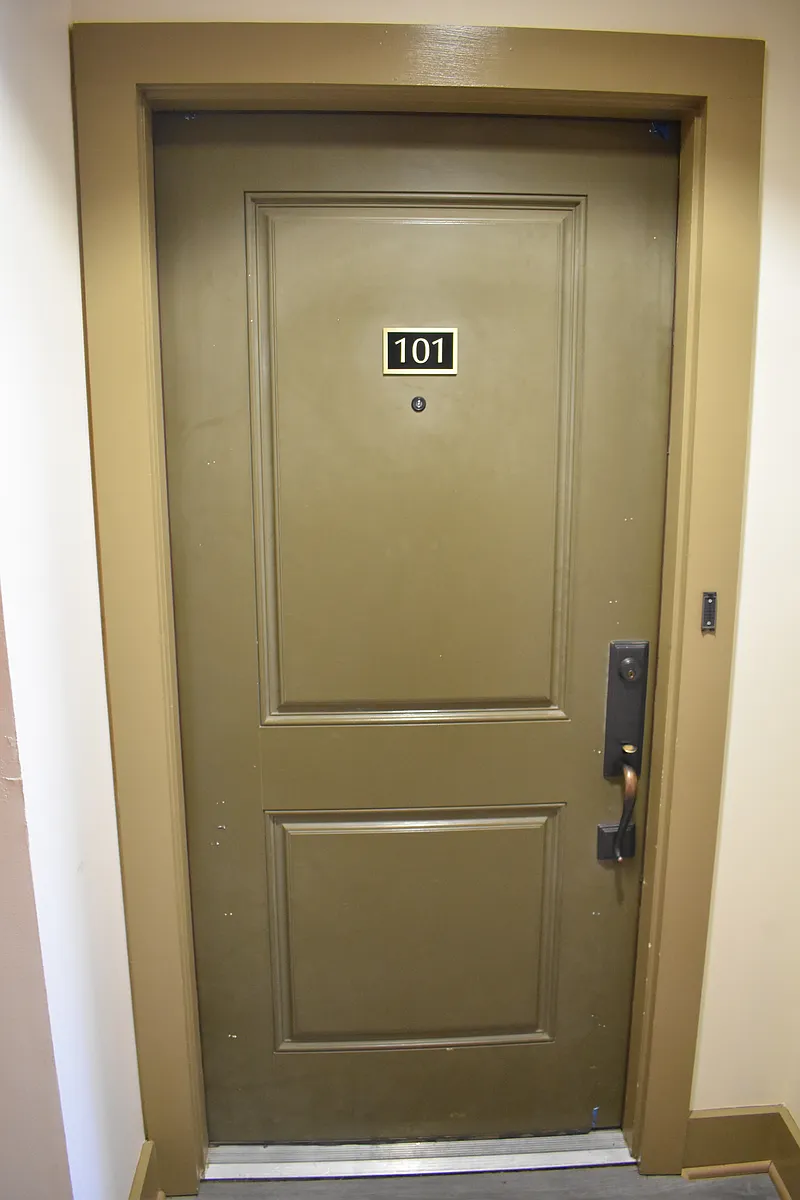 Photo 2 of 17 - 1261 Caroline St NE #101 - Atlanta, GA Building Photo - 1261 Caroline St NE #101
