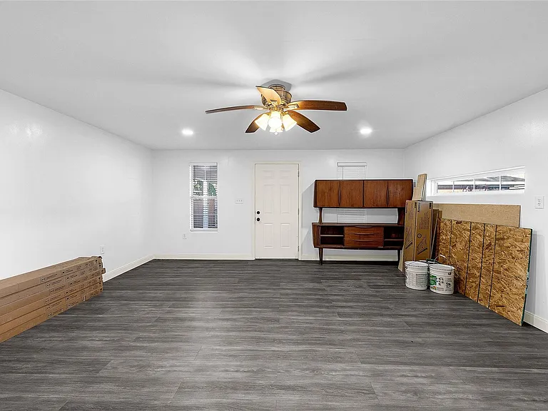 6014 Belarbor St — Photo 23