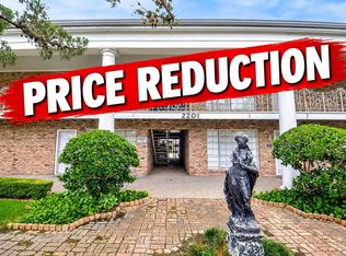 2201 Fountain View Dr APT 14J, Houston, TX 77057