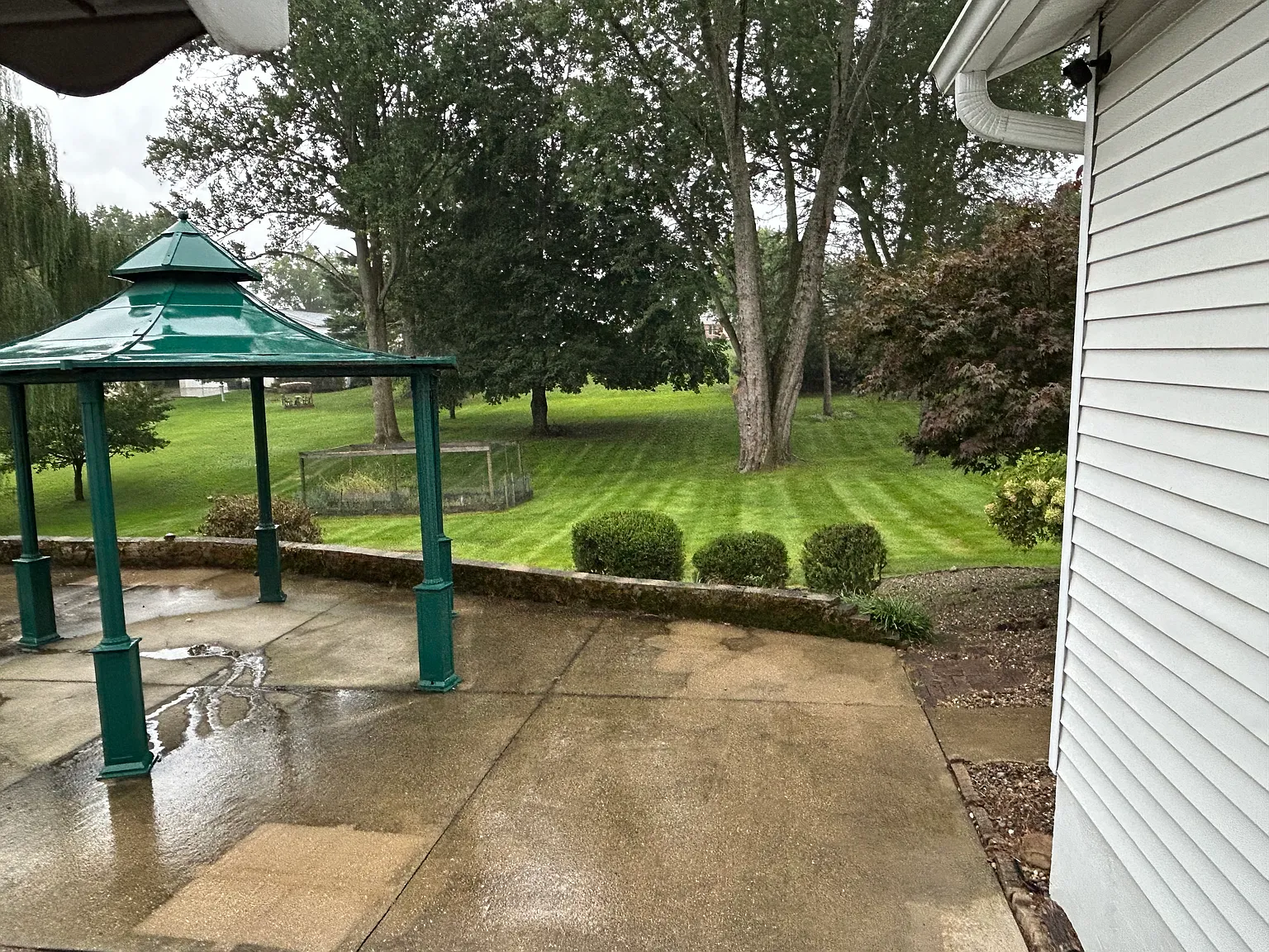 4 bed, 2018 sqft, $3,480 — Photo 3