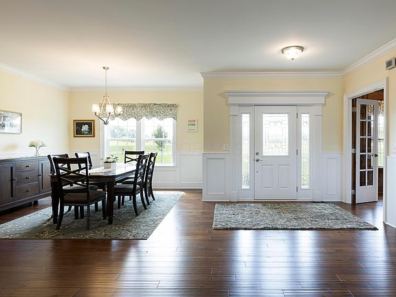 4th image of 14953 Robins Rd