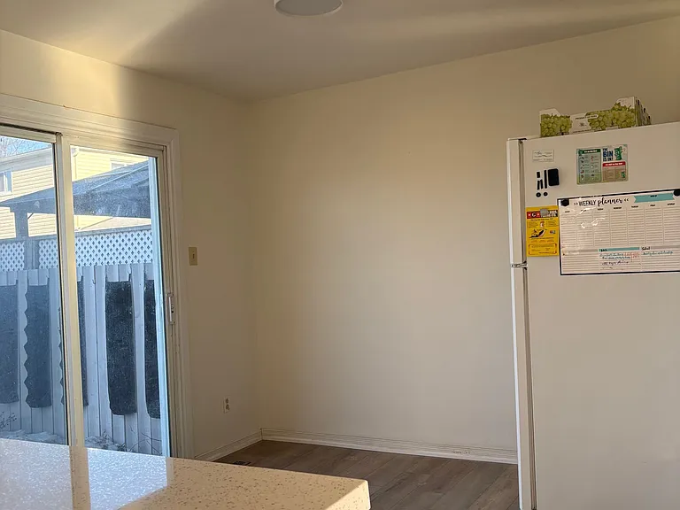 701 Leeder Ct — Photo 6