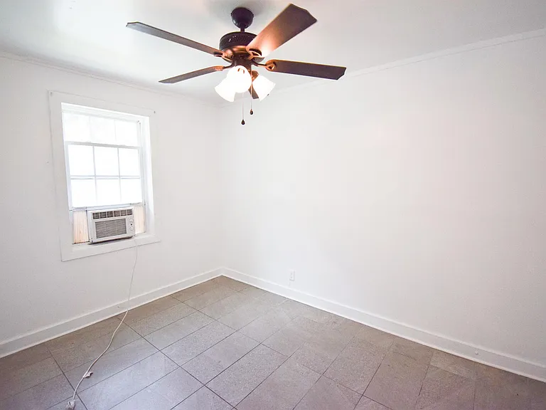 2716 Sunrise St — Photo 7
