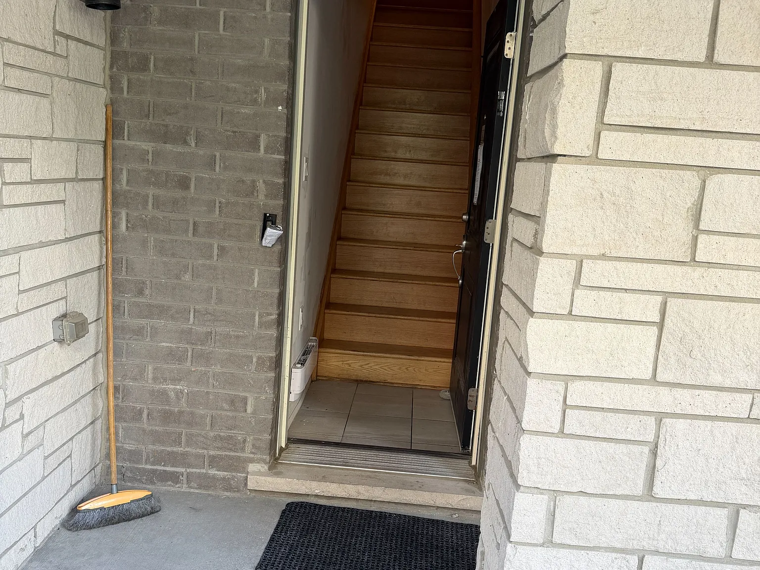 2 bed, $2,799 — Photo 4