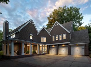 9550 Foxford Rd, CHANHASSEN, MN 55317