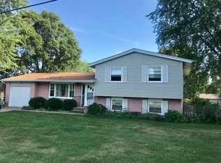2413 Saint Francis Ave, Johnsburg, IL