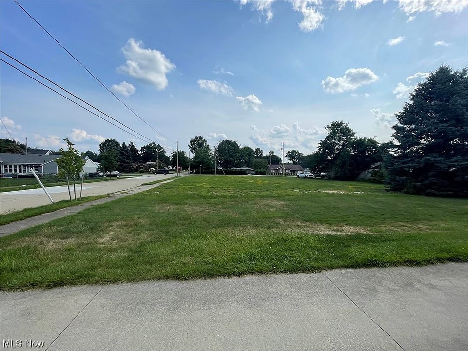 2nd image of 2169 Triplett Blvd