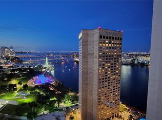 325 Biscayne Blvd #3218, Miami, FL 33130