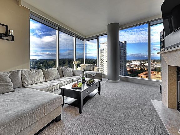 5th image of 10610 NE 9th Pl Unit 1807