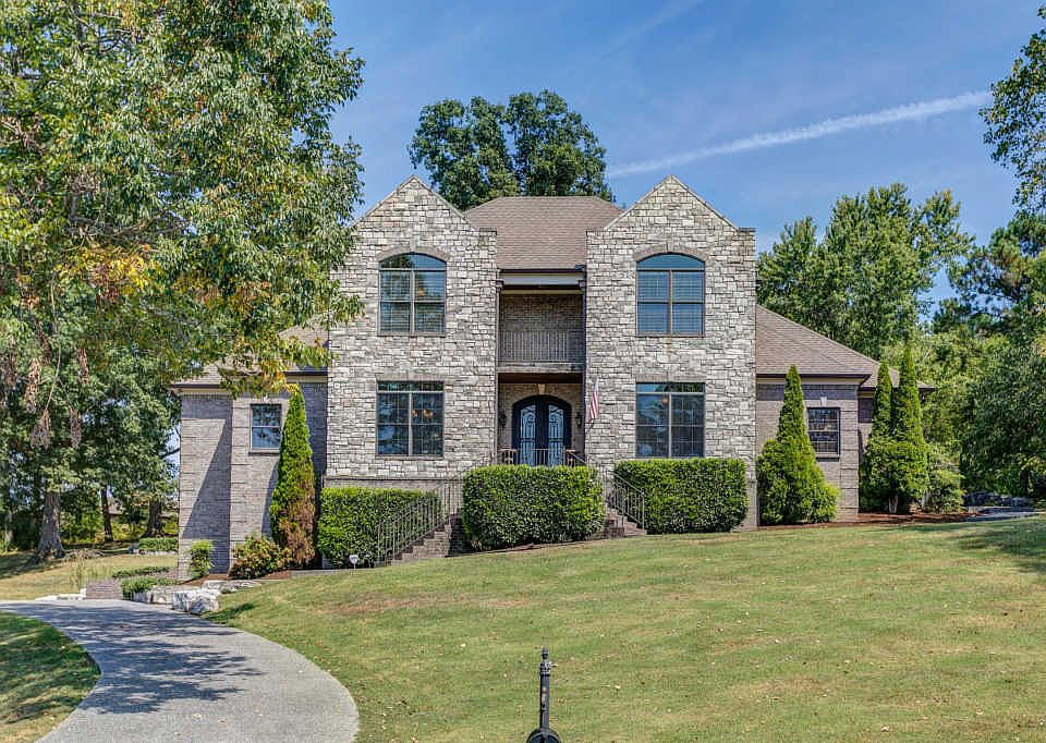 1st image of 2216 Brienz Valley Dr