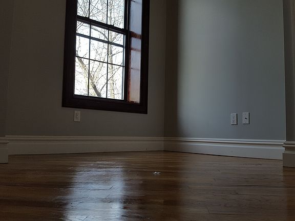 5th image of 1100 Jefferson Ave #03