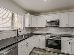 2979 E Winterhaven Dr, Tucson, AZ 85716