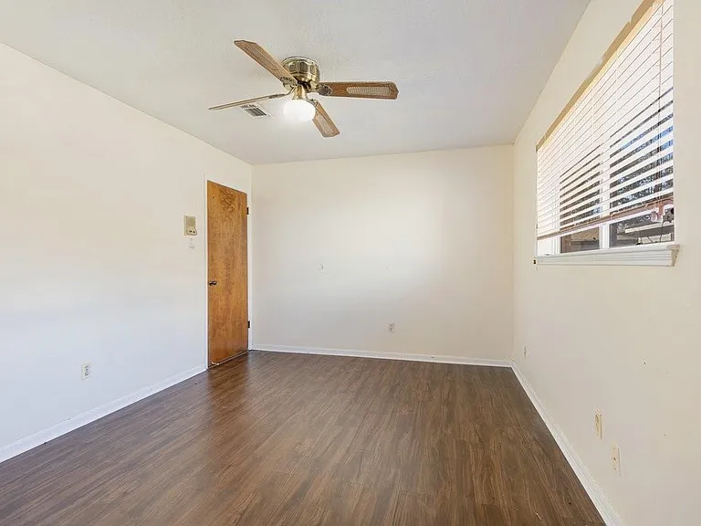 1006 Bolton Dr — Photo 15
