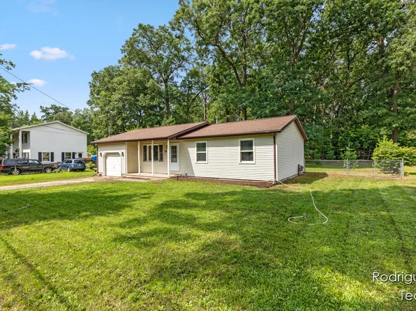 669 Jones St, Muskegon, MI 49442
