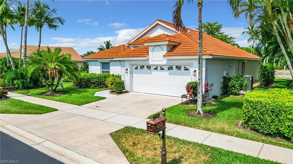 3 bed, 2.0 bath, 1849 sqft, $11,700 — Photo 2