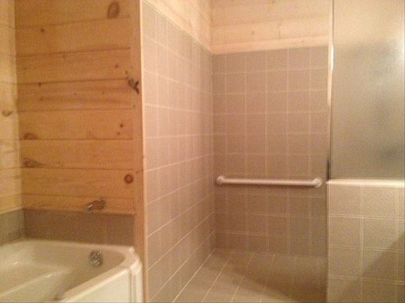 http://www.propertyboss.net/CustomerImages/DKREALTY_91486/media/Properties/Tea%20Berry%20Lane%206048/zsmall_photo%20(20).JPG