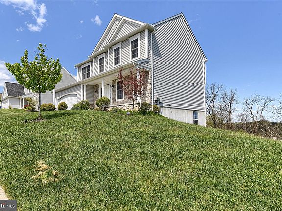 3rd image of 7050 Beaver Spring Rd