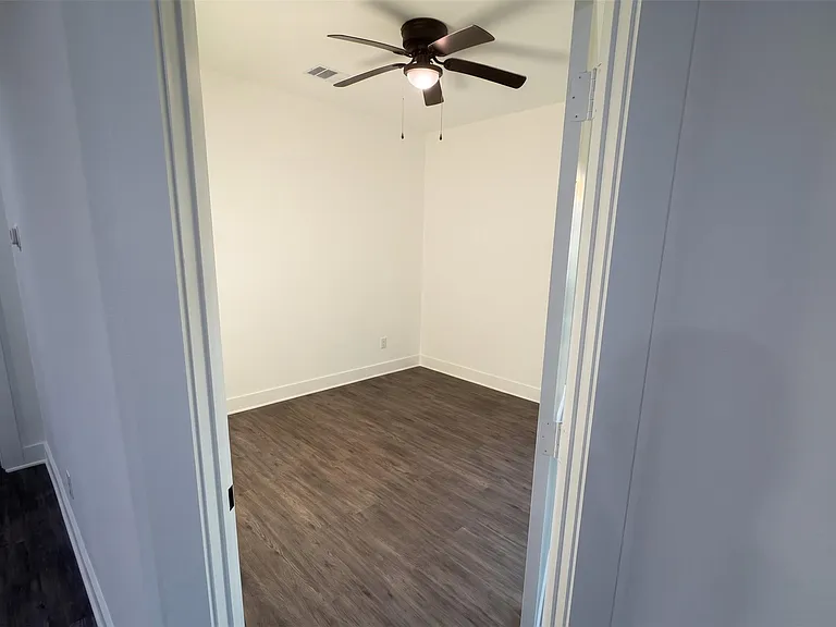 5838 Beldart St #A/B — Photo 11