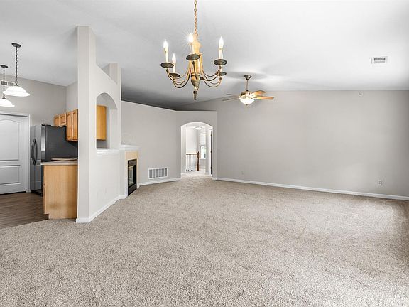5th image of 4654 Trophy Ln