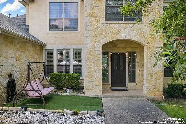 19434 Gran Roble — Photo 4