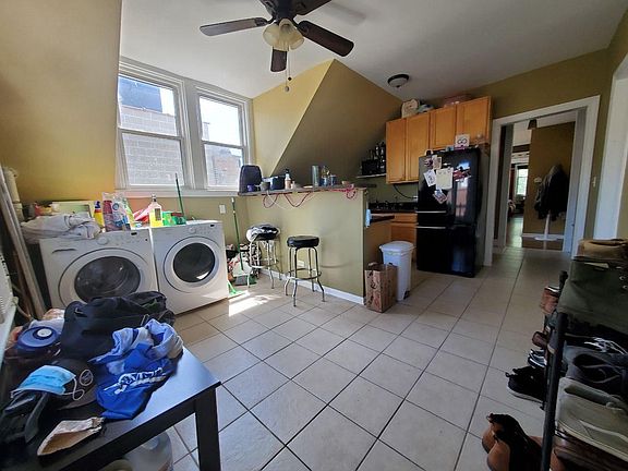 4th image of 1238 W Winnemac Ave APT 3