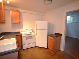 2412 E 10th St #B, The Dalles, OR