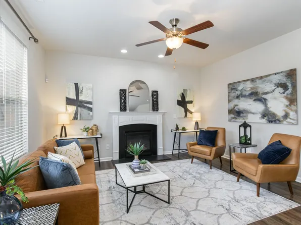421 Kinnakeet Dr, Durham, NC 27704