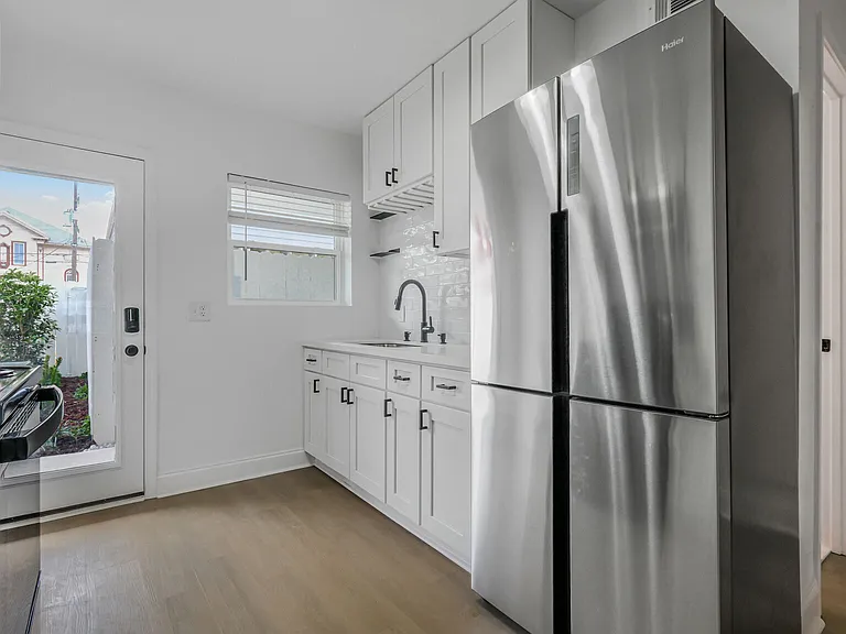 3324 S Saratoga St #101 — Photo 3
