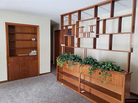 4th image of 216 W Circle Dr