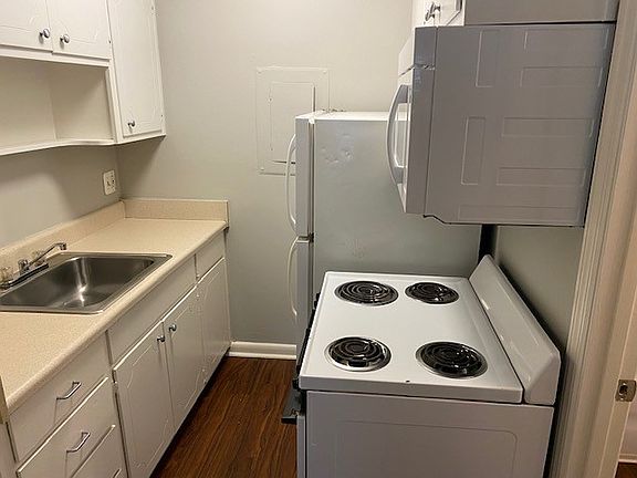 2nd image of 2601 Hillsboro Pike APT F2