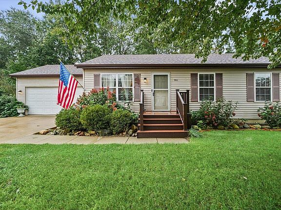 2nd image of 906 Lilly Ct