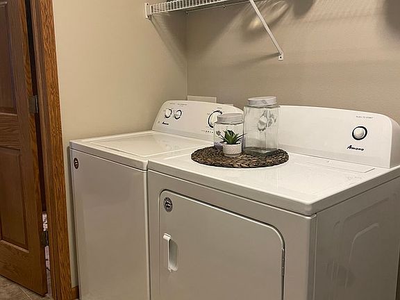 4th image of 600 31st Ave SW APT 104