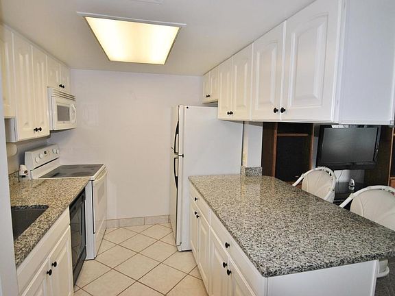 4th image of 147 Seaport Blvd #147