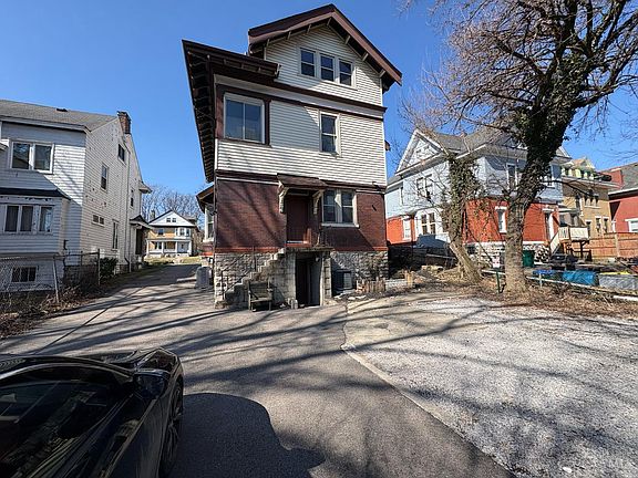 3rd image of 2218 Highland Ave #2